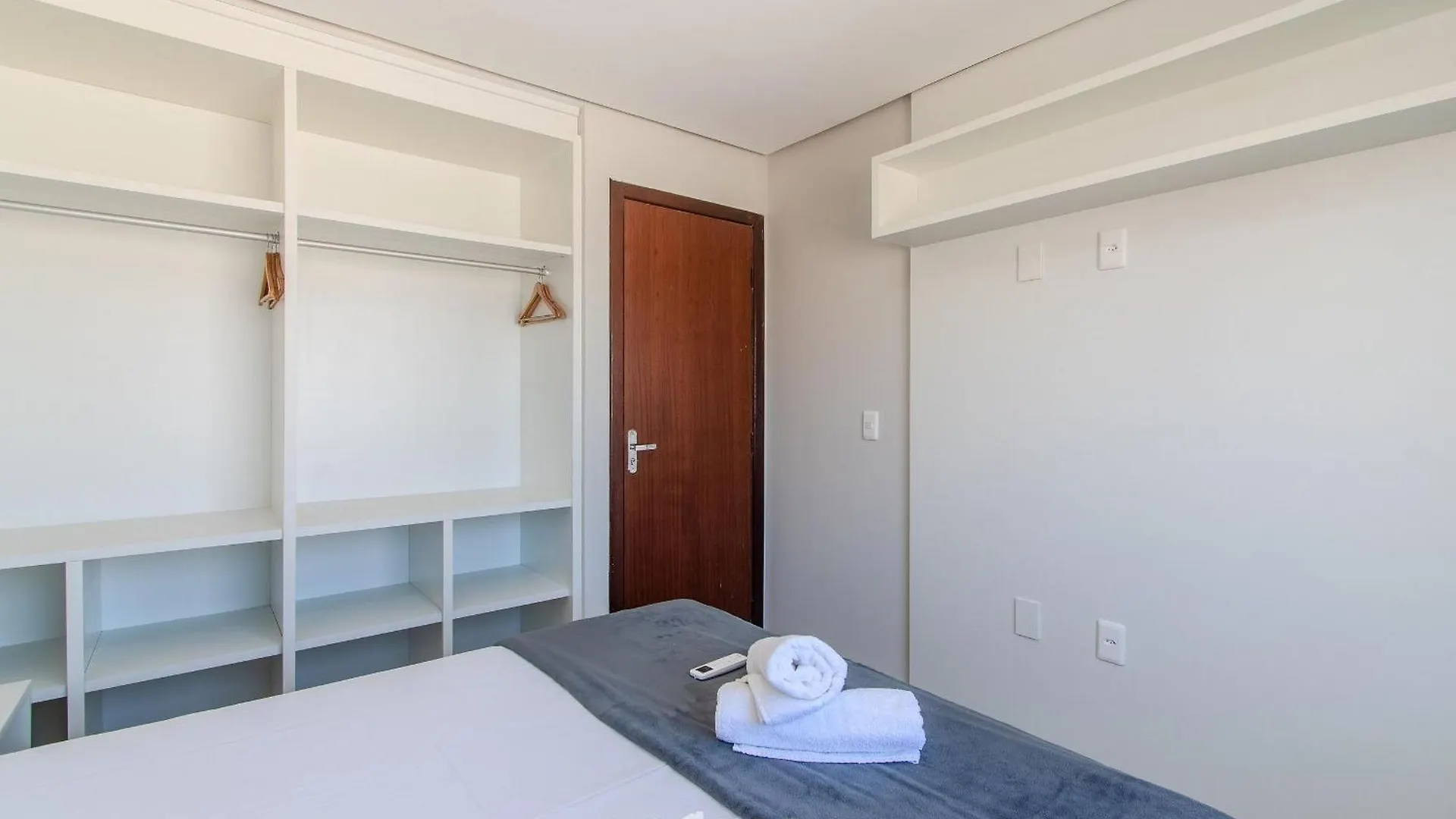 Apartamentos Prox. Da Praia Do Muta/Ba - Rfms Porto Seguro 0*,