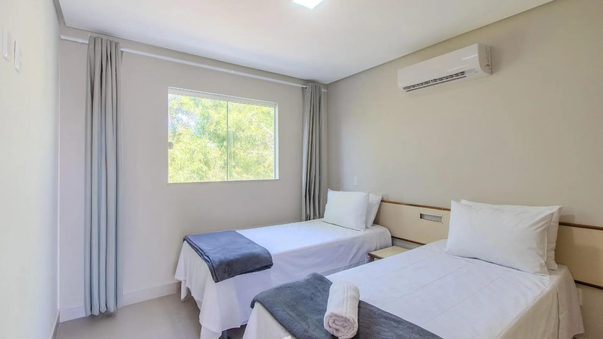 Apartamentos Prox. Da Praia Do Muta/Ba - Rfms Porto Seguro 0*,  Brazília